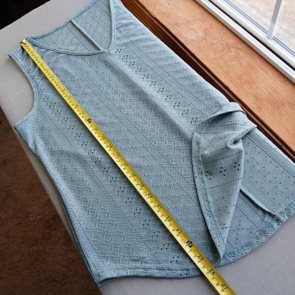 Sage Green Eyelet Tank Top XL V-neck lacy jacquard round hemline semi sheer - Picture 11 of 11